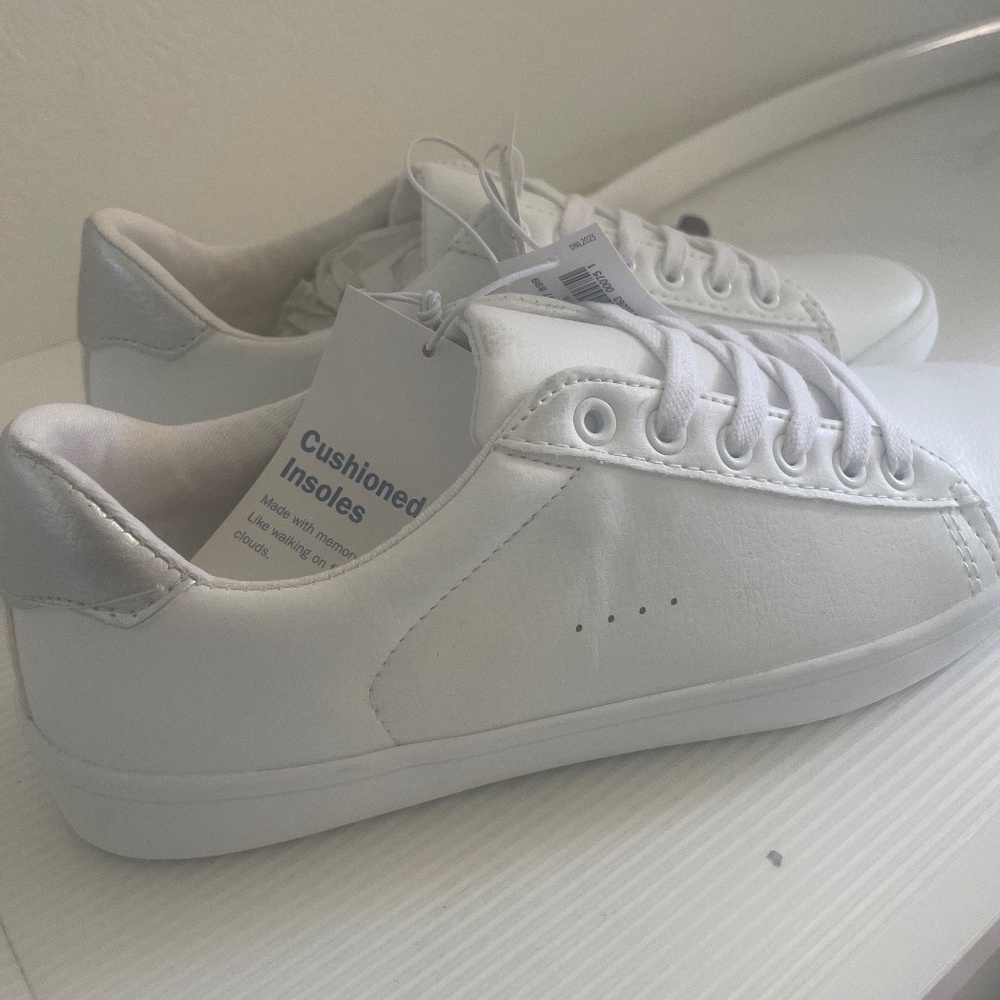 Nwt Old Navy size 7